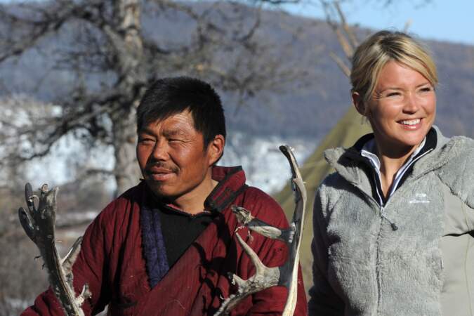 RENDEZ VOUS EN TERRE INCONNUE - Frederic LOPEZ emmene Virginie EFIRA partager le quotidien des Tsaatans en Mongolie
