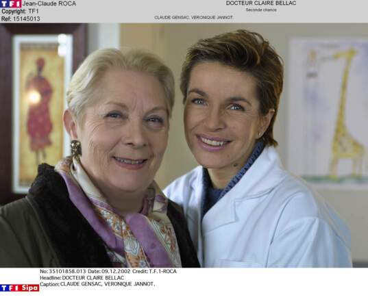 En 2003 elle est au casting de la série Docteur Claire Bellac