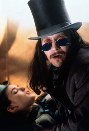 En 1992, Francis Ford Coppola offre sa version de Dracula avec dans le rôle titre Gary Oldman