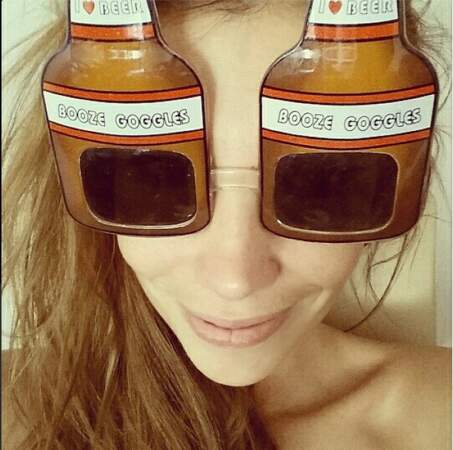 Et Alexandra Rosenfeld a les lunettes de soleil les plus cools de la terre ! 