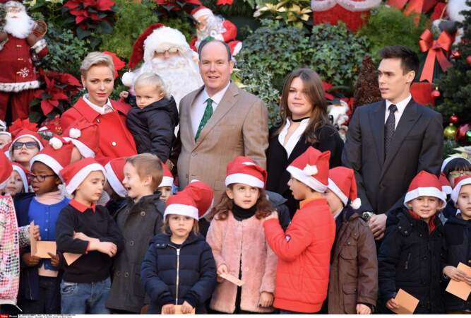 Pour voir le Père Noël, les Grimaldi et les enfants du pays ont répondu présents