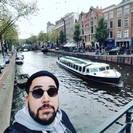 Artus a vu les bateaux-mouche d'Amsterdam. 