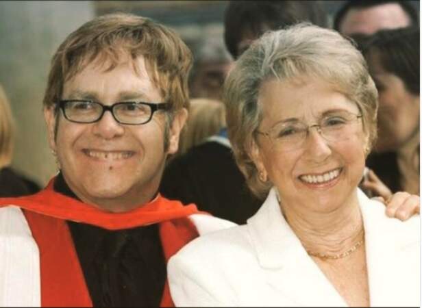 Elton John et sa mère Sheila Eileen Dwight