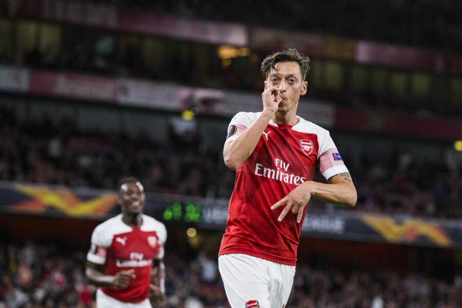 8e : Mesut Ozil (Arsenal), 21 millions d'euros par an