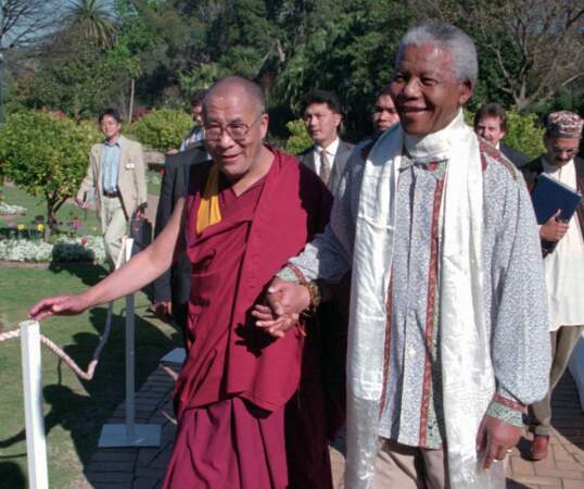 Nelson Mandela et le Dalai Lama en août 1996