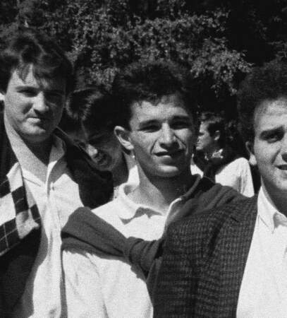En 1986, tout juste majeur, le jeune Benoît Hamon milite au sein d'un mouvement rocardien 