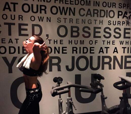 Lea Michele, c'est la seule fille à ressortir canon d'un cours de cycling. 