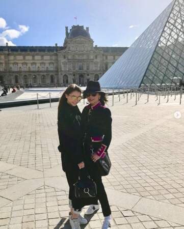 Catherine Zeta-Jones et sa fille Carys ont joué les touristes à Paris. 