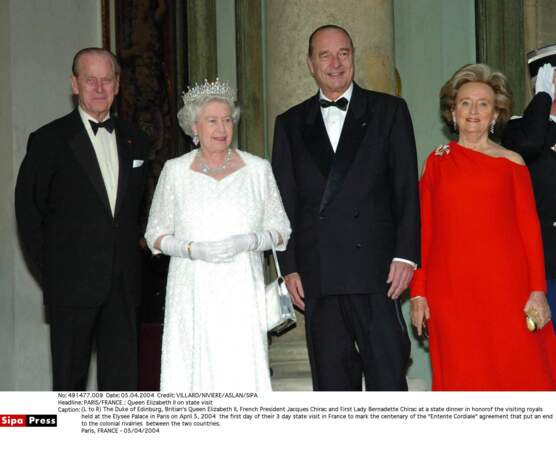 En avril 2004, le couple présidentiel reçoit les souverains britanniques