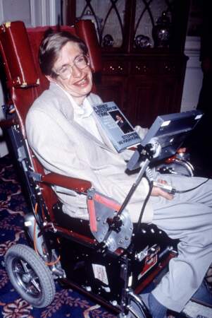 Stephen Hawking, physicien britannique, le 14 mars 2018 (76 ans)