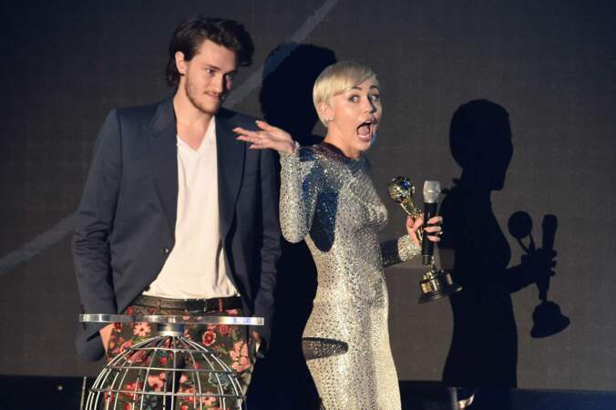 Miley Cyrus remercie ses fans aux World Music Awards 2014