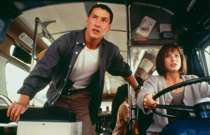 Aux côtés de Sandra Bullock, Keanu Reeves s'affirme et conquiert le box office dans Speed (1994)