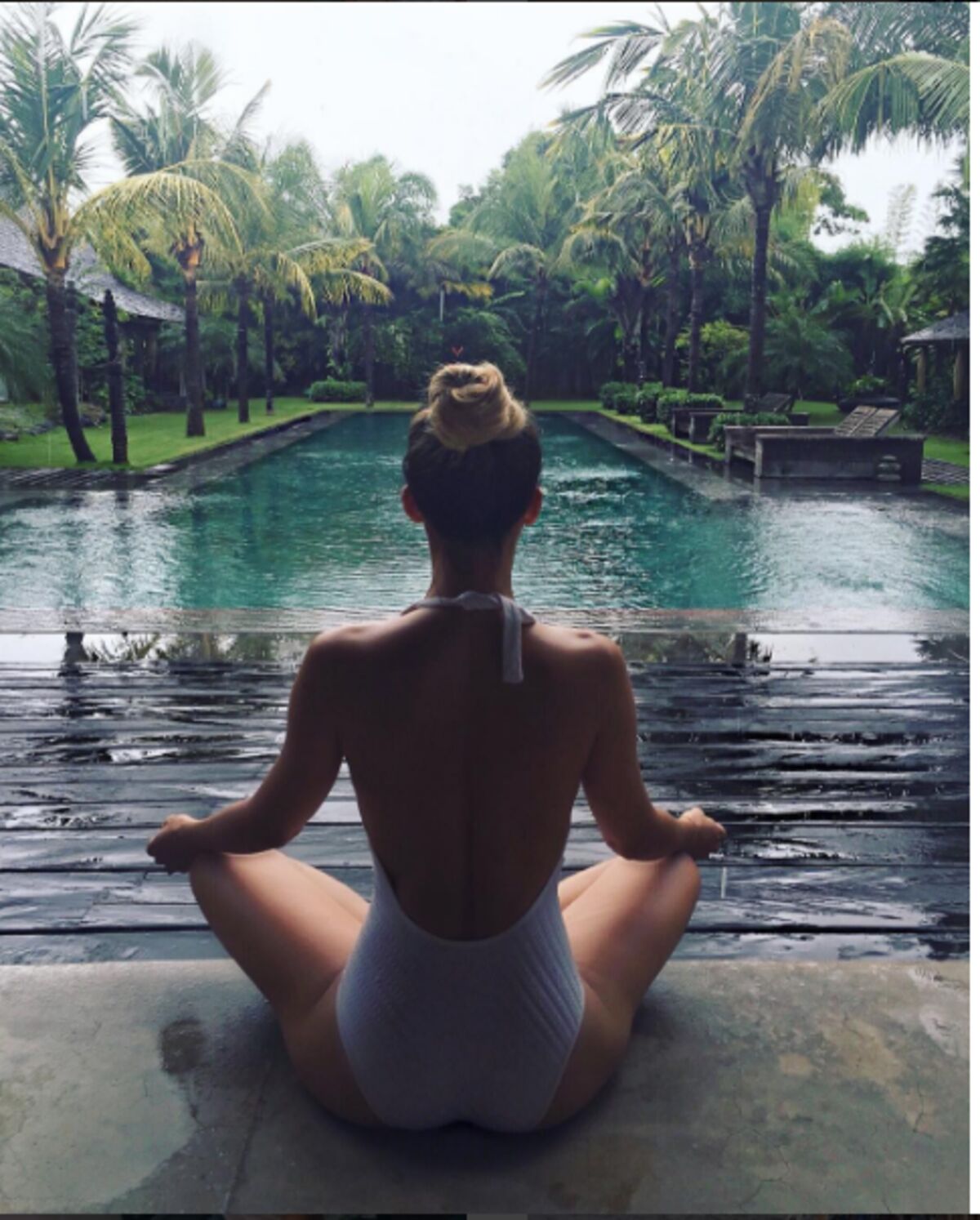 Découvrez la magnifique villa de Caroline Receceur et Clara Morgane à Bali  - Télé Loisirs