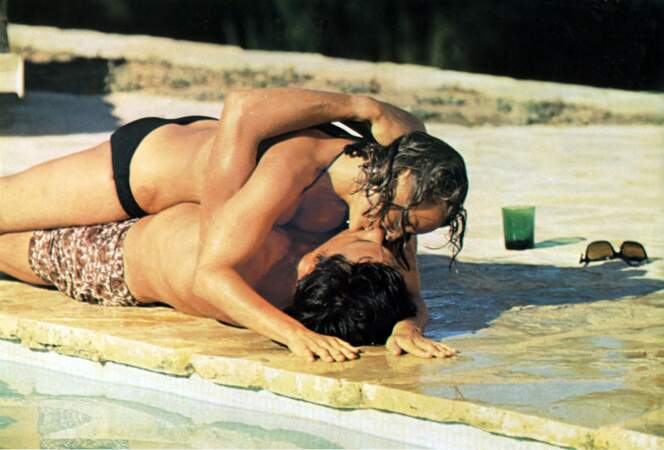 La piscine (1969) - Le baiser en maillot de bain