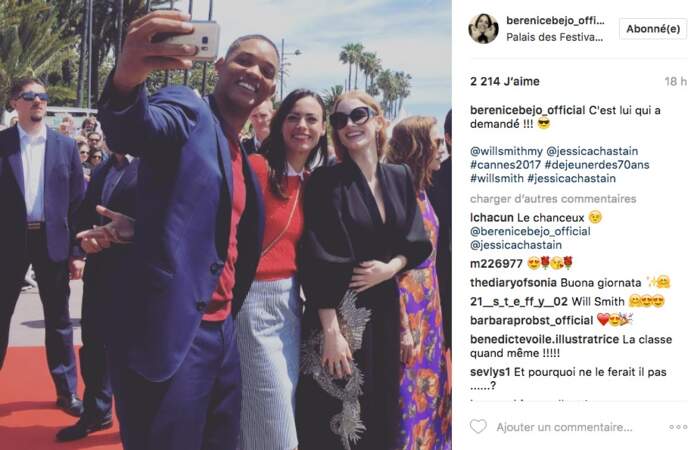 Bérénice Béjo trop contente d'être prise en selfie par Will Smith aux côtés de Jessica Chastain ! On la comprend !