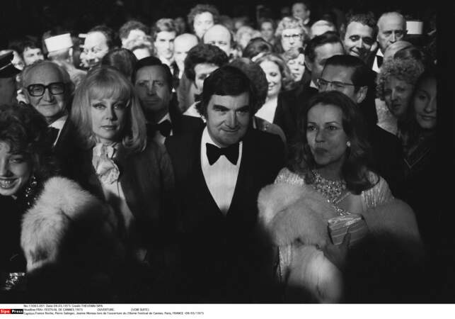 Lors de la cérémonie d'ouverture du Festival de Cannes en 1975