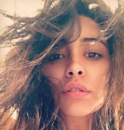 Shay Mitchell a posé sans maquillage. 