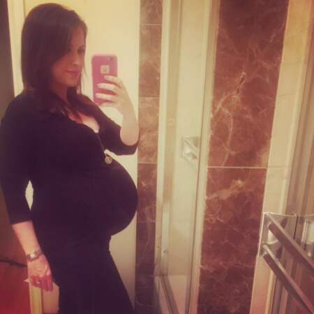 Sur Instagram, Lacey Chabert a mis en scène sa grossesse 