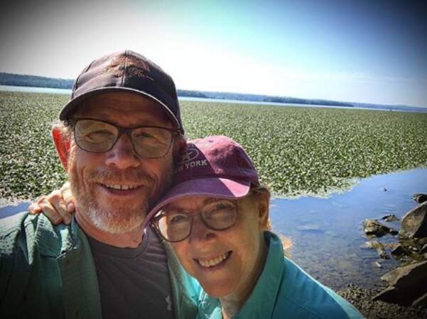 Tout aussi mignon : selfie en amoureux pour Ron Howard et sa femme Cheryl. 