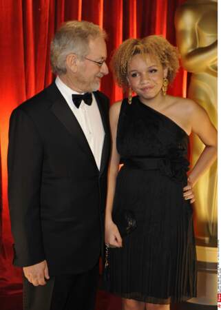 Steven Spielberg, avec sa fille Mikaela, adoptée en 1996...