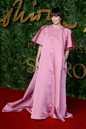 comme Kristin Scott Thomas, toute de pink vêtue ! 