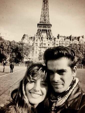 Keen'V et Fauve Hautot : deux amoureux à la Tour Eiffel
