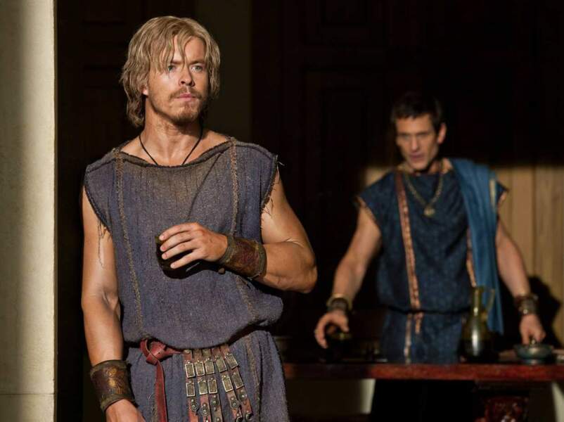 Todd Lasance dans la série télé "Spartacus : La guerre des damnés" (2013)
