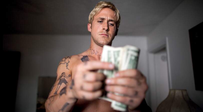 En bad boy tatoué, il utilise ses talents pour braquer des banques dans The Place Beyond the Pines (2013)