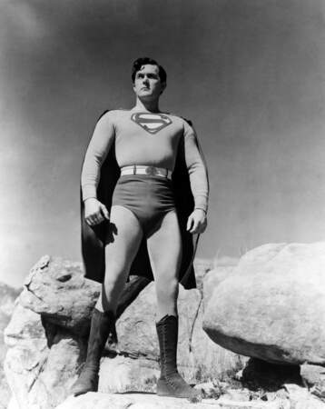 Kirk Alyn prend son air le plus viril et son slip taille haute et devient le premier Superman de la télé (1948)