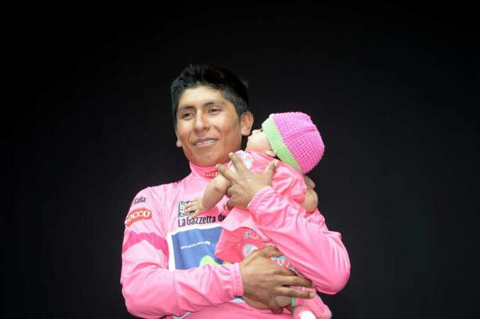 Le coureur Nairo Quintana a gagné le plus mignon des cadeaux après l'étape 21 du Giro.  