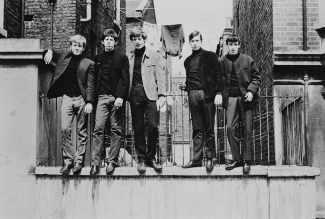 Les Rolling Stones prennent la pose à Londres en 1963
