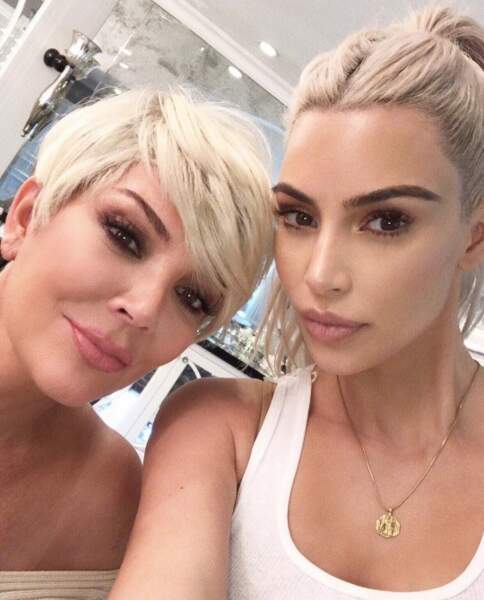 Deux fausses blondes pour le prix d'une : Kris Jenner et Kim Kardashian ! 