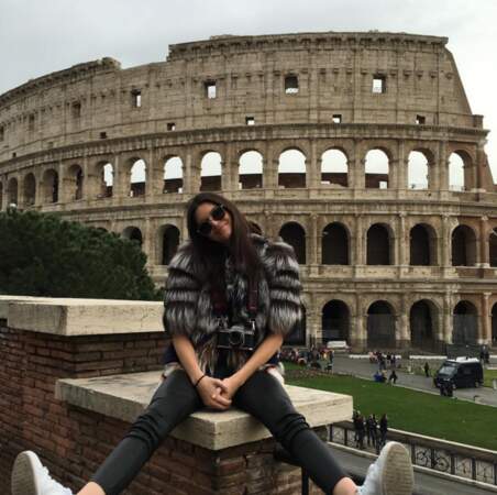 Et hop, petite pose tourisme à Rome pour Kendall Jenner ! 