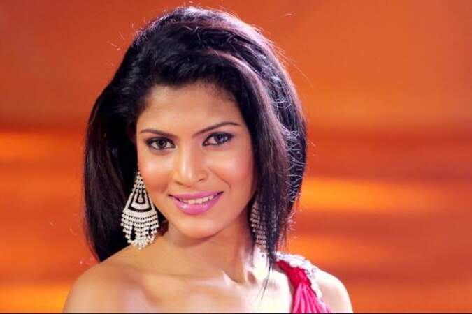 Miss Sri Lanka - Iresha Asanki De Silva | La coiffure n'est pas trop réussie, que fait J. Dessange ?