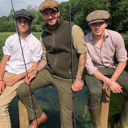Point mode: David Beckham et ses fils Romeo et Brooklyn sont prêts pour jouer dans la série Peaky Blinders. 