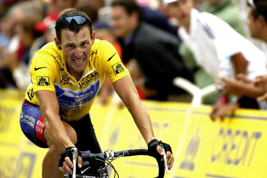 Lance Armstrong, champion déchu, pendant le Tour de France 2003