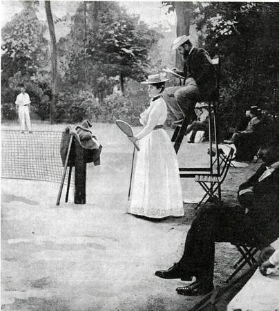 Kate Gillou a remporté Roland-Garros en 1904, 1905, 1906 et 1908.
