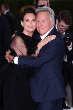 Dustin Hoffman et sa tendre épouse Lisa Gottsegen. Un couple qui dure depuis 37 ans !