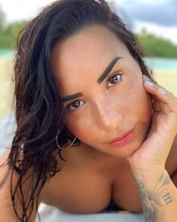 Et selfie à la plage pour Demi Lovato. 