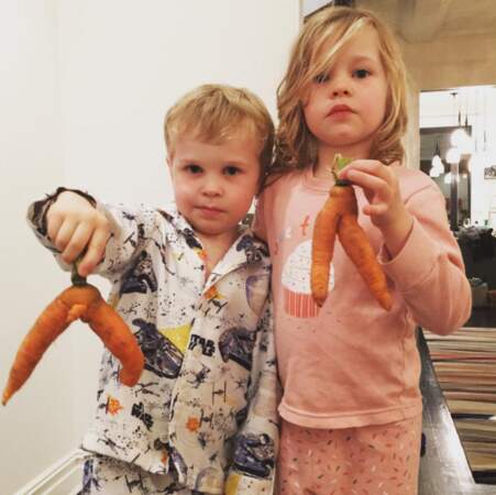 Et pour les jumeaux de Neil Patrick Harris de découvrir les légumes moches ! 