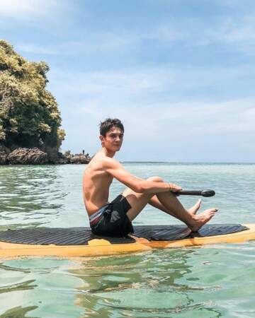 Le DJ Kungs a fait du paddle à Bali...