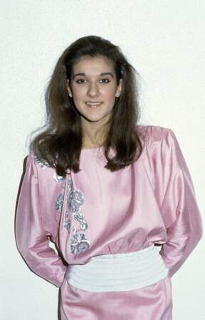 Mars 1985 : Céline a dix-sept ans, et pose en marge d'un évènement caritatif