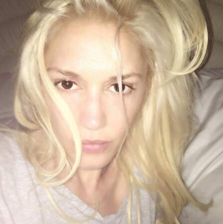 Et le seconde Gwen Stefani, sans make-up dans son lit ! 
