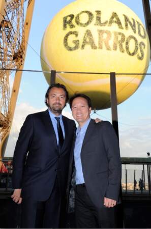 Patrice Leconte et Michael Chang, protégés par le dieu de la balle jaune