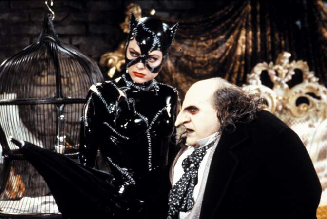 Michelle Pfeiffer et Danny De Vito alias Catwoman et le pingouin (Batman le défi)