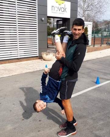 Novak Djokovic et son fils Stefan s'amusaient comme des petits fous. 
