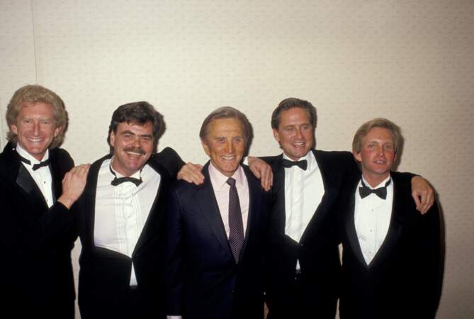 Kirk Douglas et ses quatre fils dans les années 80