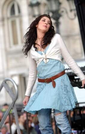 Une tenue d'Esmeralda pour le concert au profit de l'association Laurette Fugain
