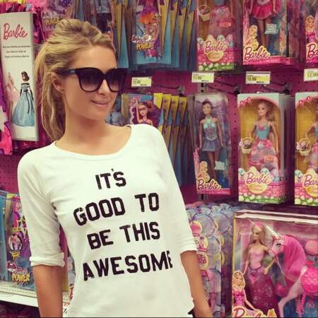 Et pendant ce temps, Paris Hilton est "awesome"