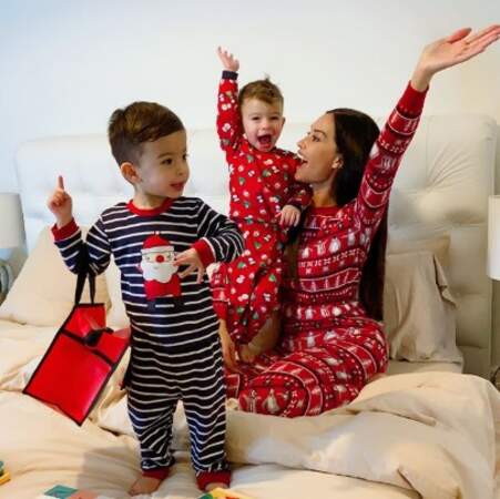 Et les jumeaux de Sidonie Biémont et Adil Rami ont déjà leur pyjama pour le 24 ! 